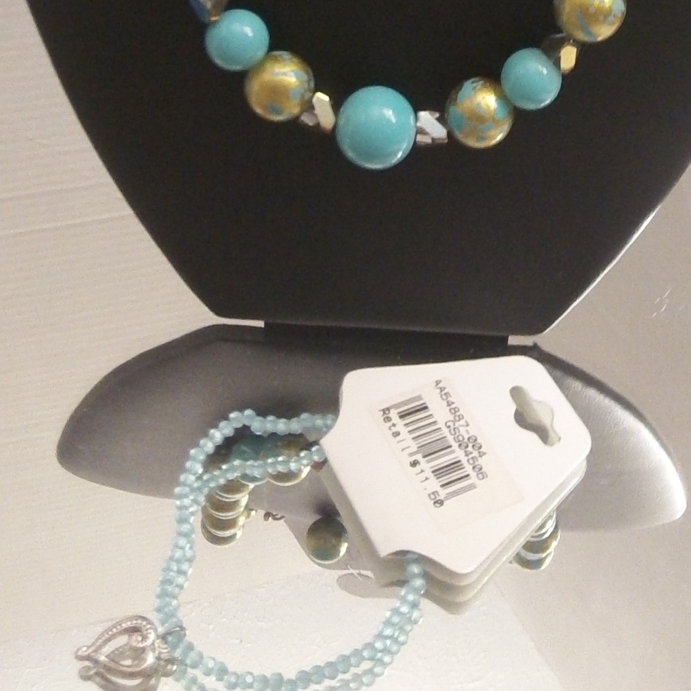 NWT IMAGE NECKLACE EARRINGS & BRACELET LOT B257